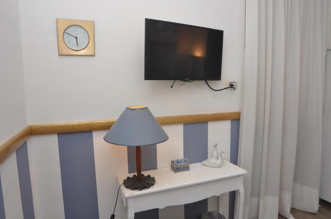 Brenta 12 Panzió Messina Kültér fotó