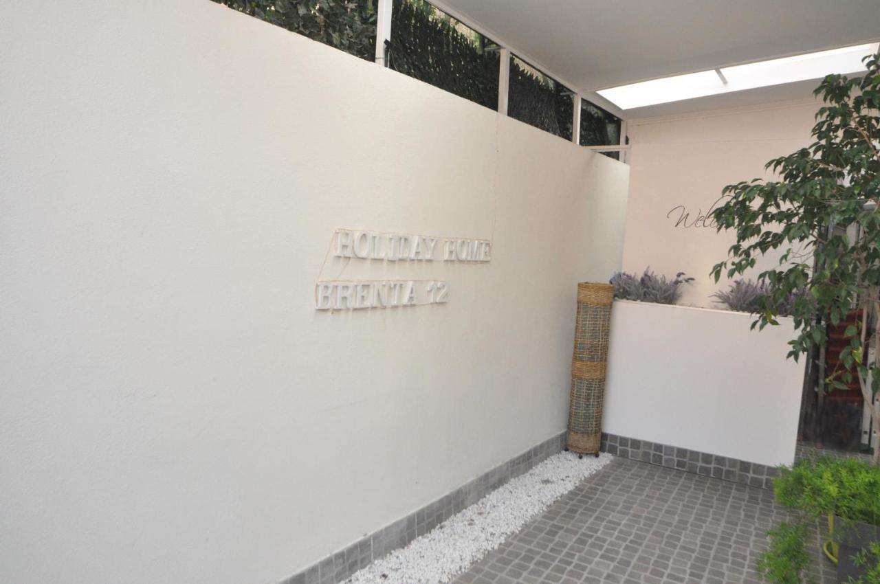 Brenta 12 Panzió Messina Kültér fotó